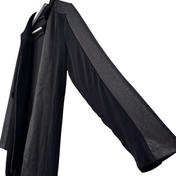 Travelers by Chicos Black Open Cardigan Jacket Size 8/10 - Picture 3 of 8